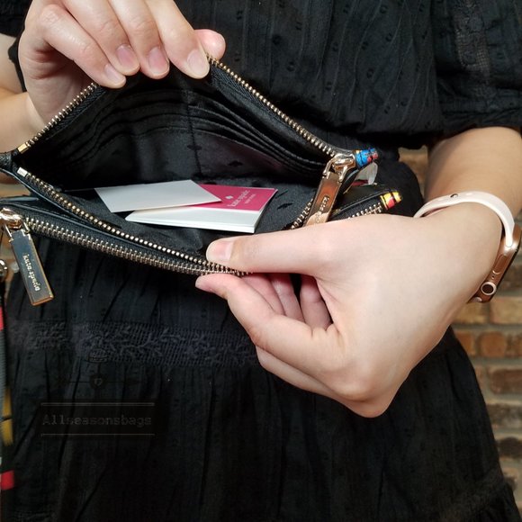 Kate Spade Medium Top zip Wristlet Sailing Floral